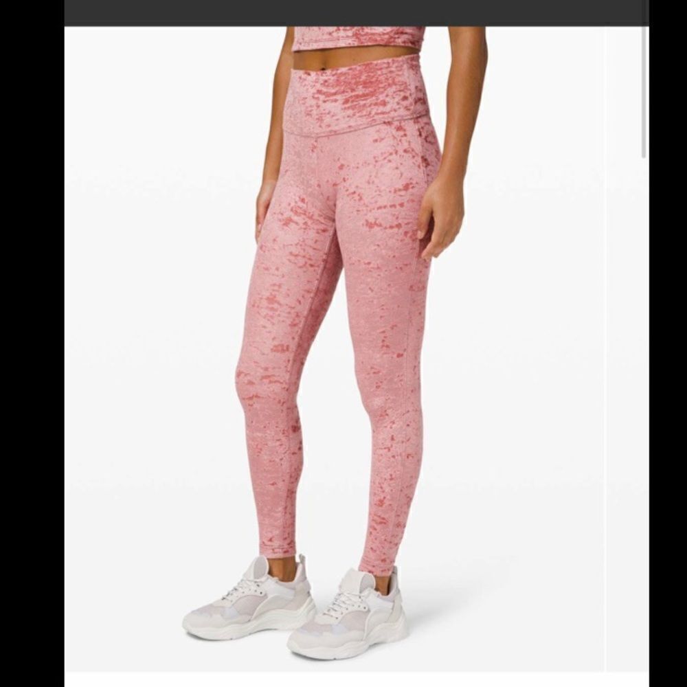 New LULULEMON Wunder Lounge Tight Crushed Velvet 8